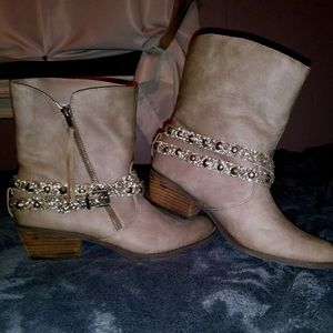 Women's Boots